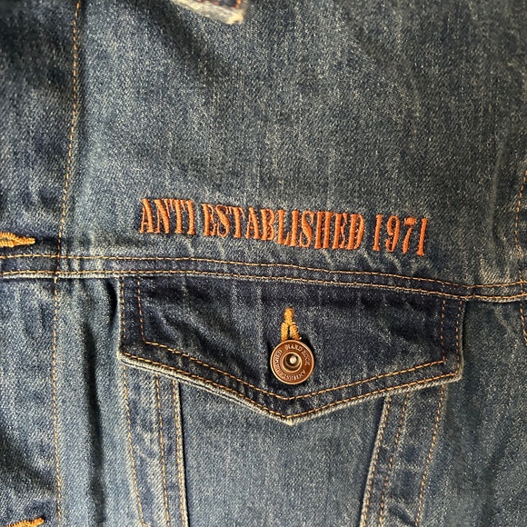 Hard Rock Cafe Las Vegas Denim Jean Jacket Size Large - Picture 4 of 6